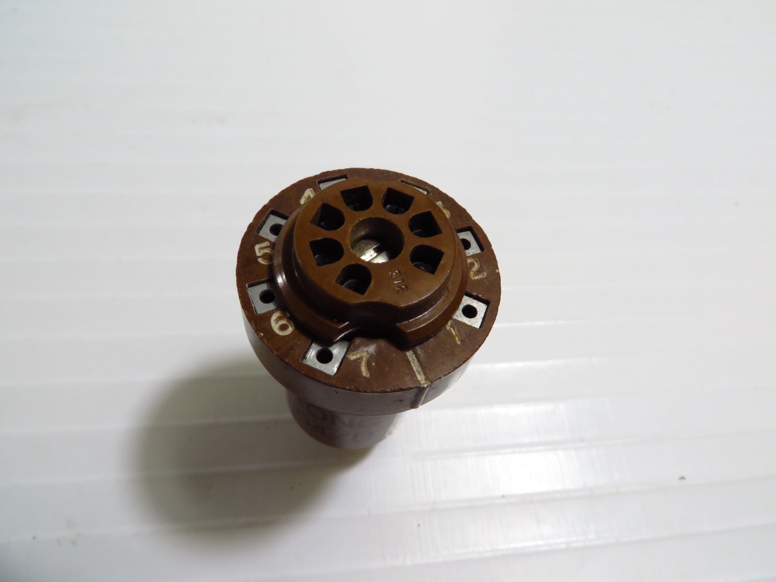 Vintage Vector 7-Pin Tube Adapter Test Socket Brown, U-104/U, FREE 2-3 Day Ship!