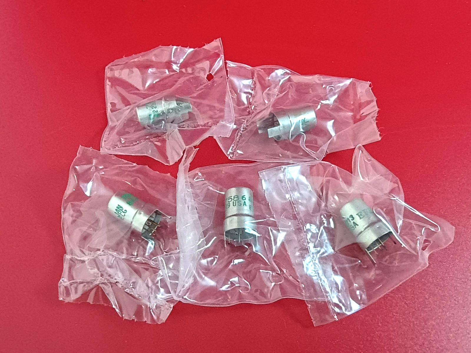 LOT OF 5 SYLVANIA ECG JAN-7586 MILSPEC ELECTRON TUBES 7586