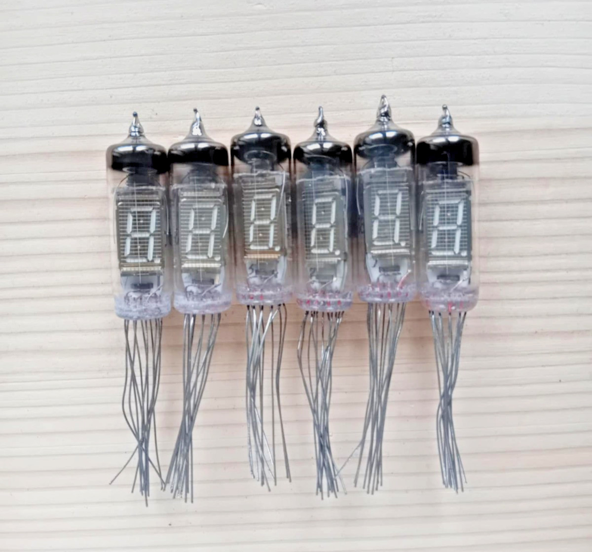 6 X IV-6 Soviet VFD Nixie Tubes. NEW. 100% Tested. NOS.