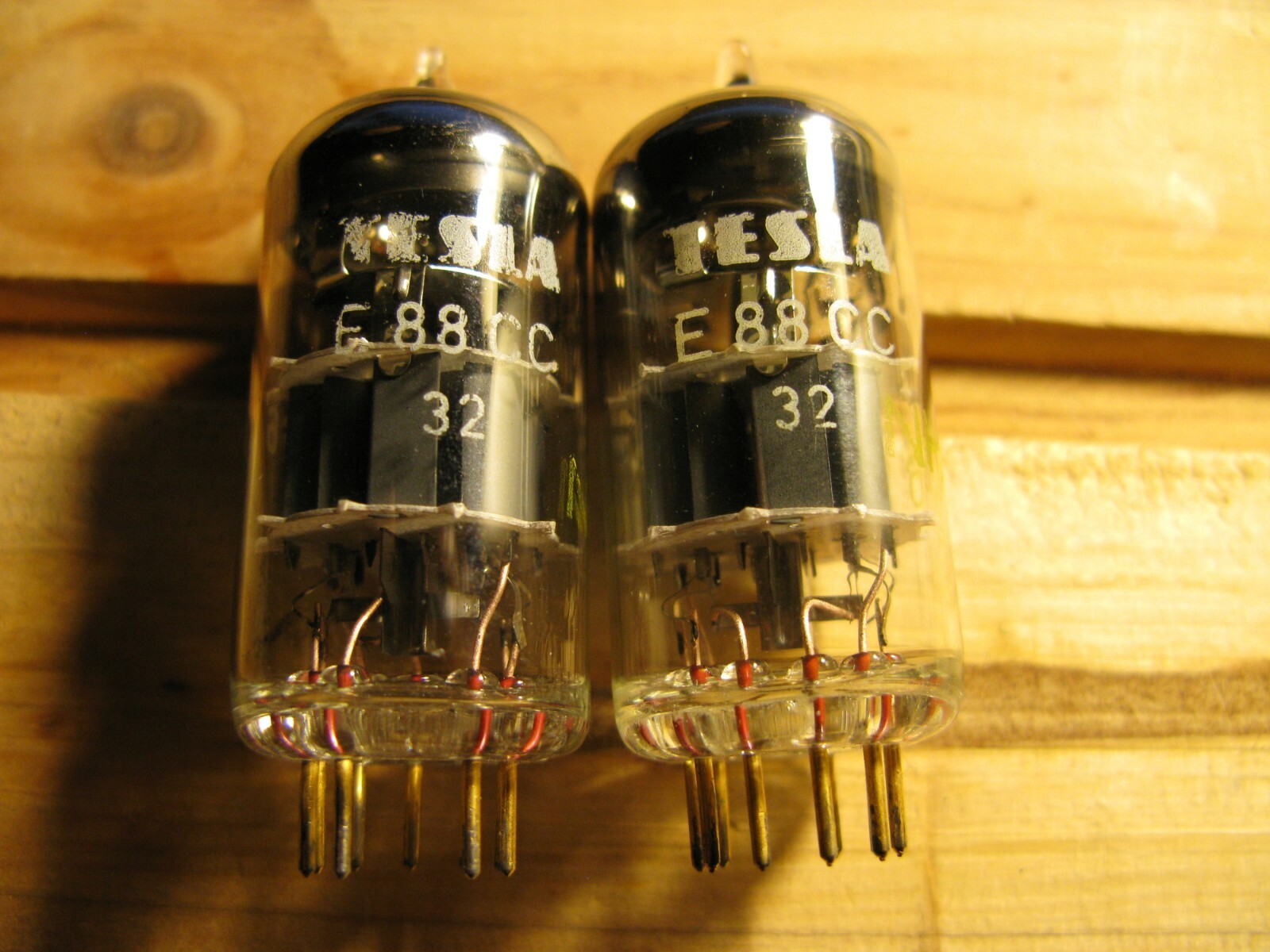 pair NOS Tesla swords gold pins E88CC tube 6922 same date code ecc88 e188cc