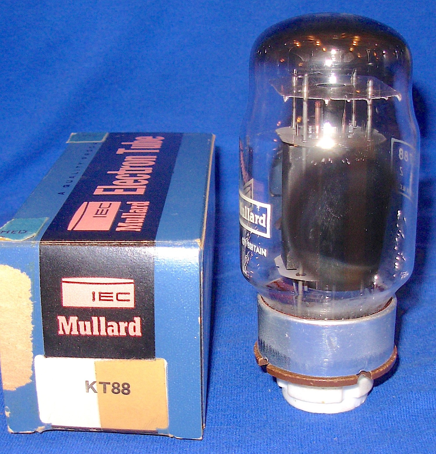 NOS / NIB GEC Black Plate KT88 Tube Branded For Mullard