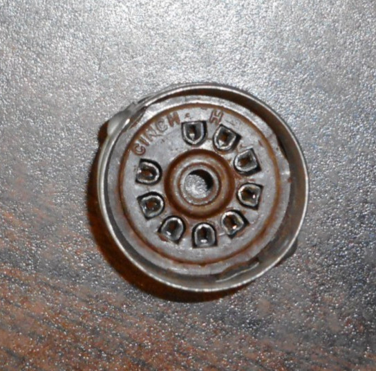 ELCO/ cinch 9 pin tube socket with shield new old stock lot of 33