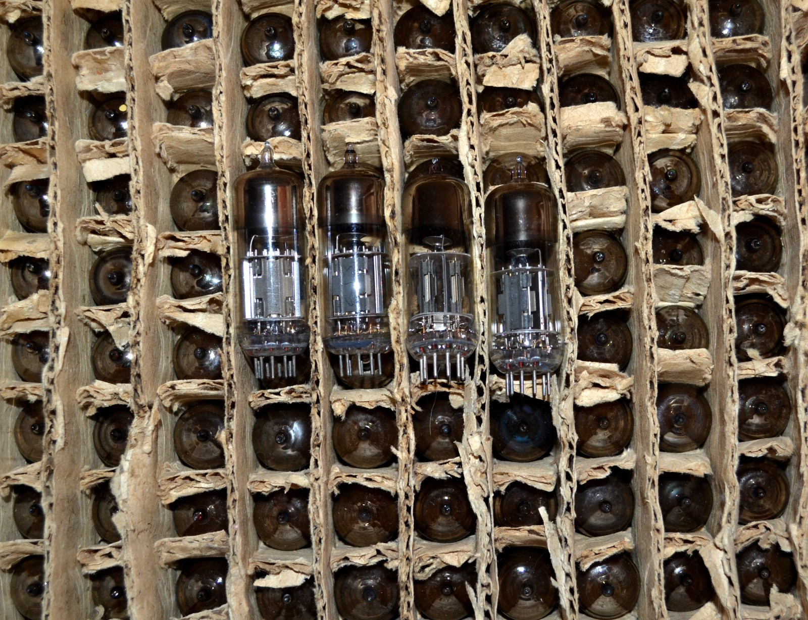 50pcs 6N6P = ECC99, E182CC Double Triode Tube NEVZ GOLD GRID Soviet 1970’s NEW