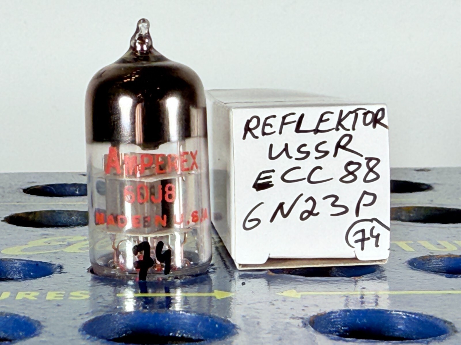 Reflector 6N23P ECC88 6DJ8 USSR Label Amperex Silver Shield Tested Good Tube