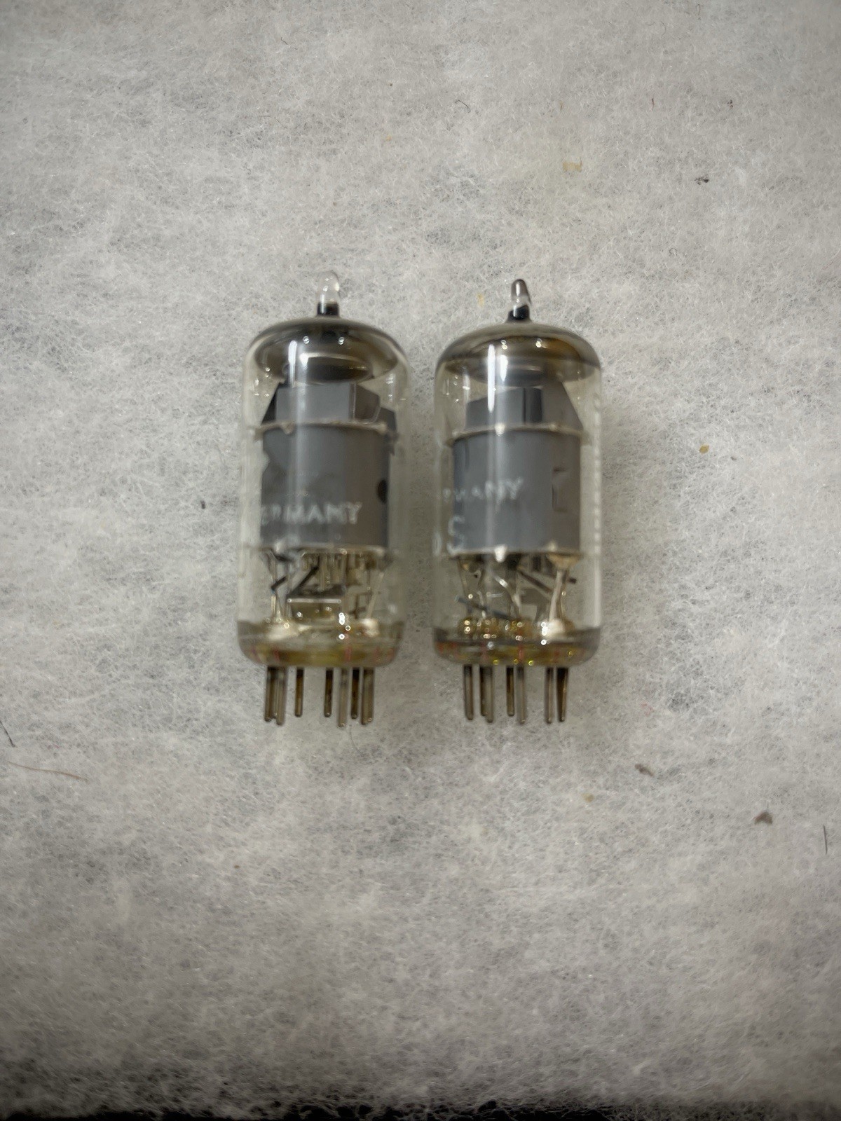 Telefunken EF86 EF806S 6267 Ribbed Plate Round Top NOS NIB Matched Pair