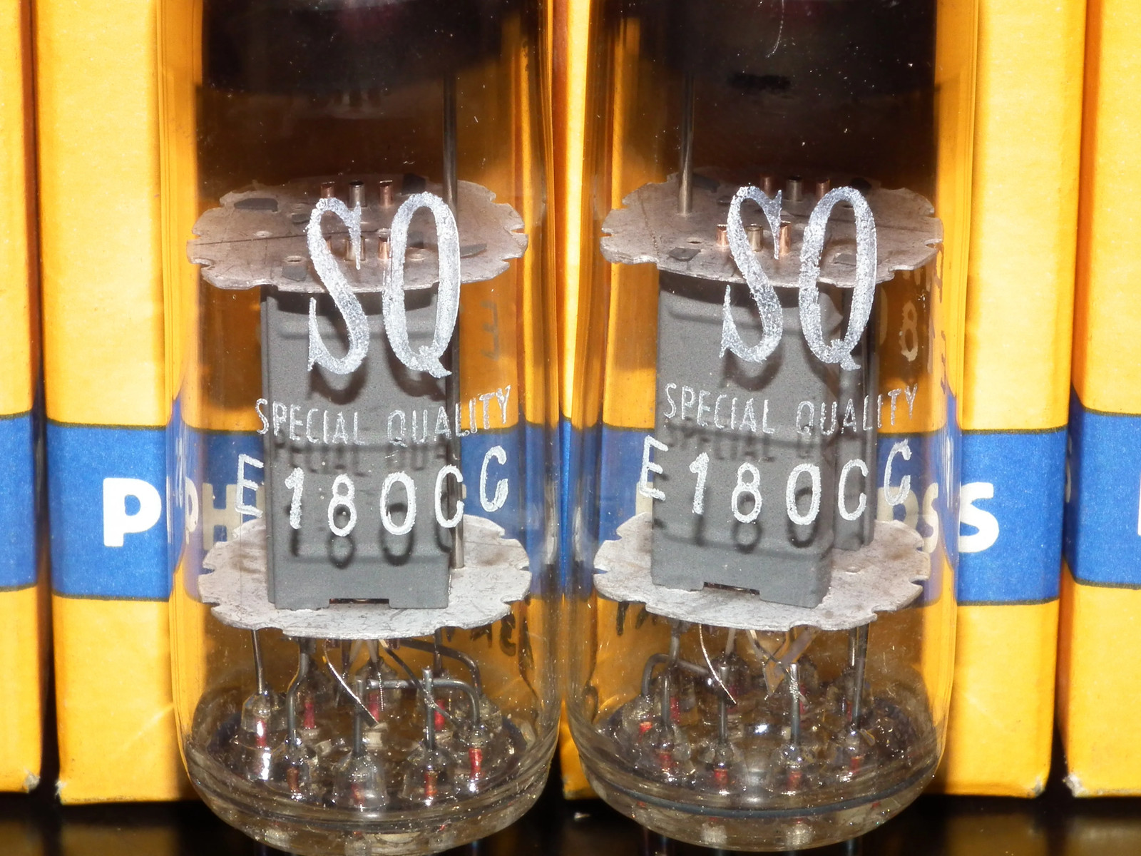Philips E180CC 7062 Platinum Matched pair NOS NIB Holland Heerlen 1963