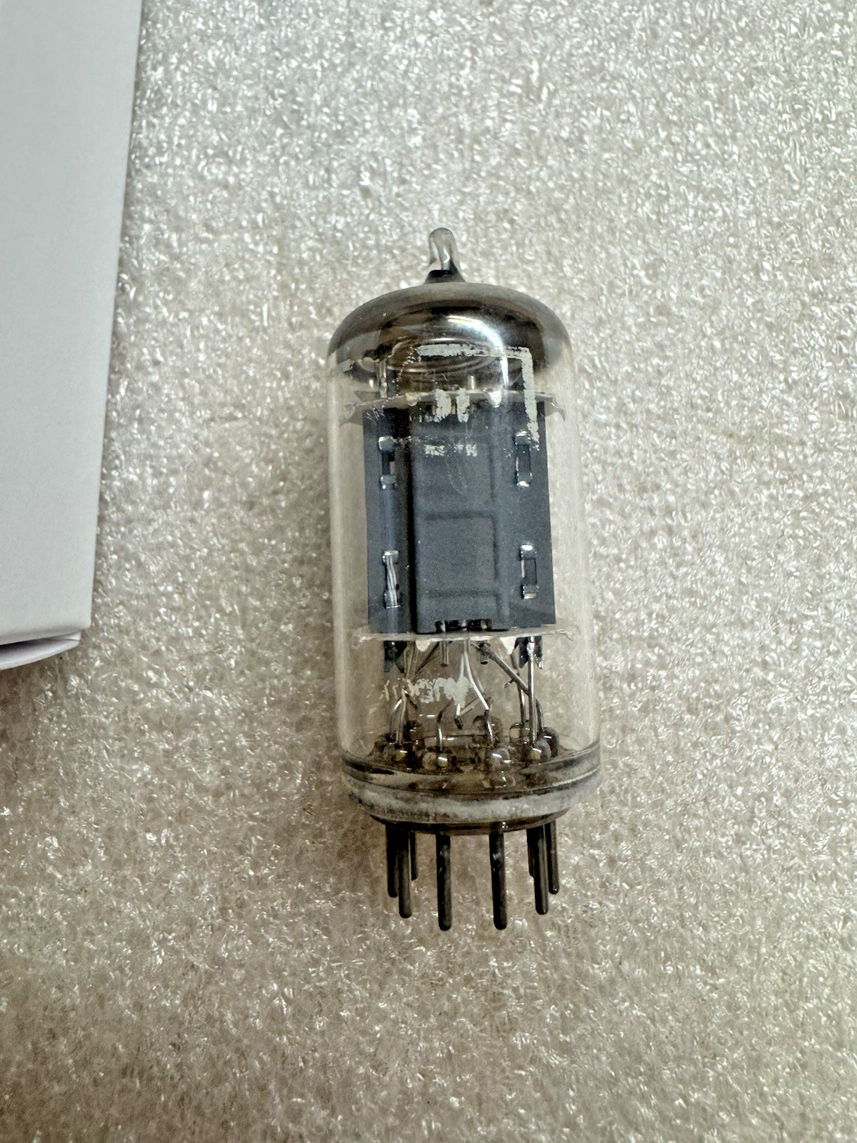 1950’s TELEFUNKEN 12AU7 ECC82 Ribbed Plate Preamp Tube