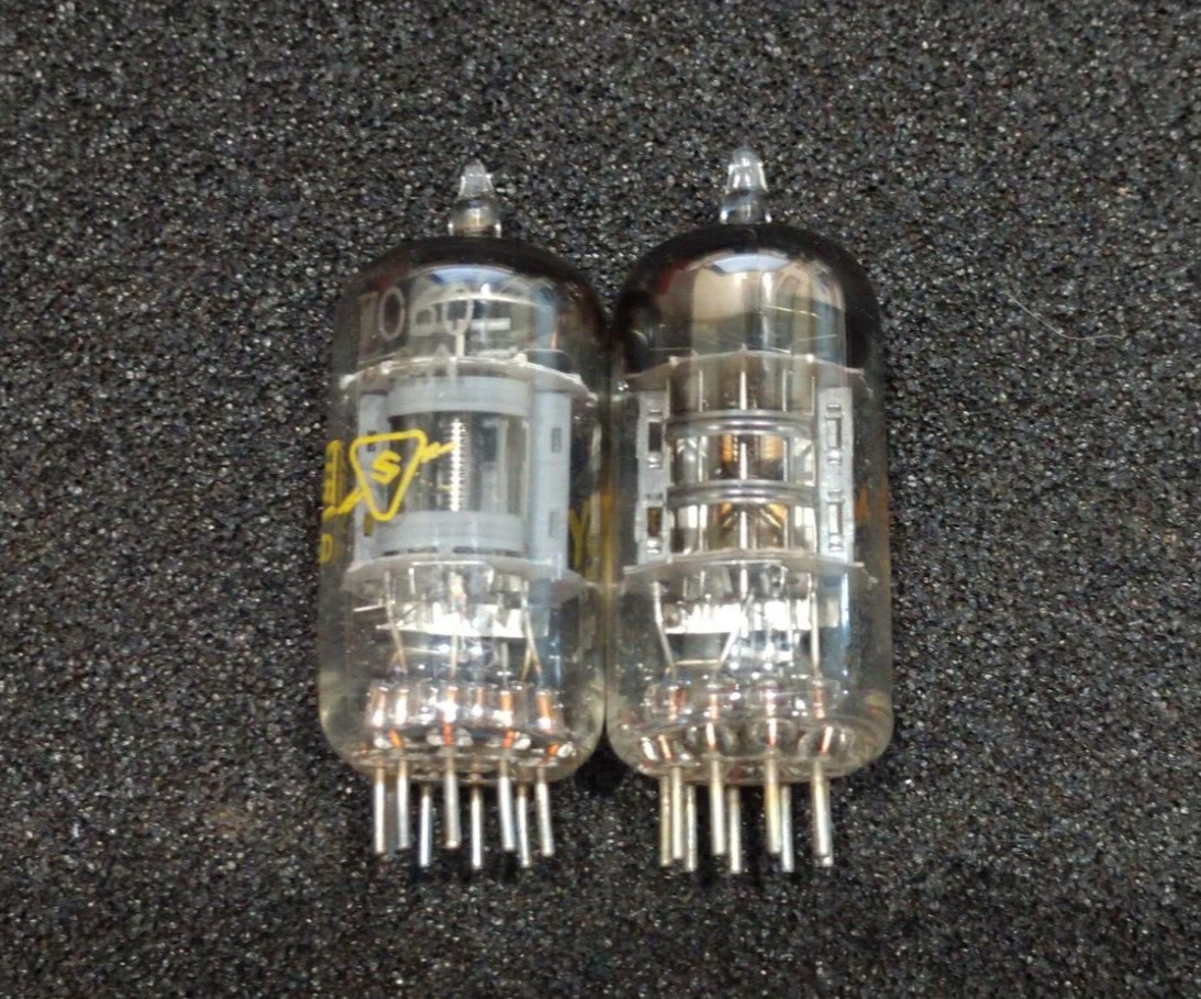 LOT OF 2 7060 ELECTRON TUBE SYLVANIA MOTOROLA