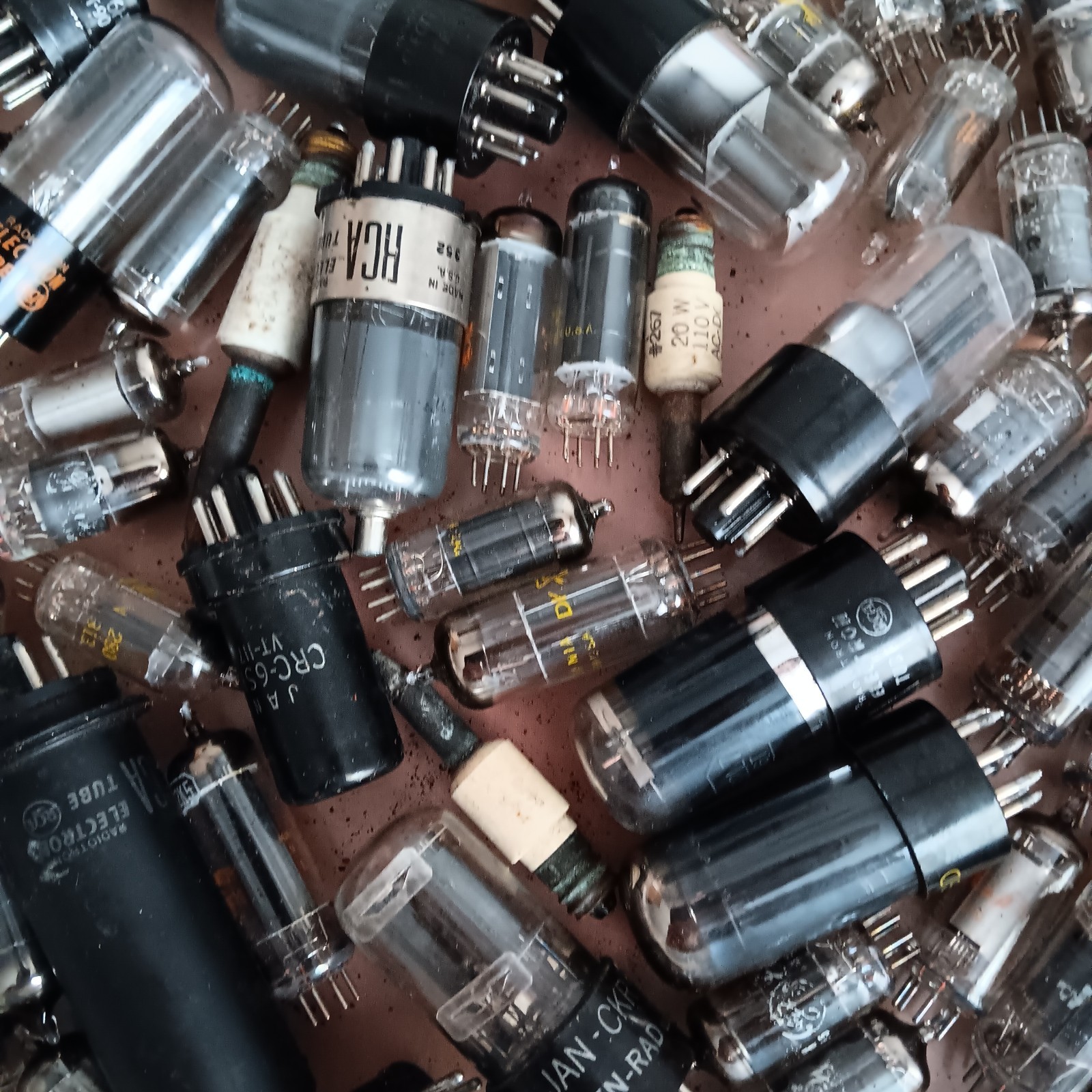 Lot Of Vintage Vacuum Tube Non Working 100% Dede For Arts, Craft And Steampunk.