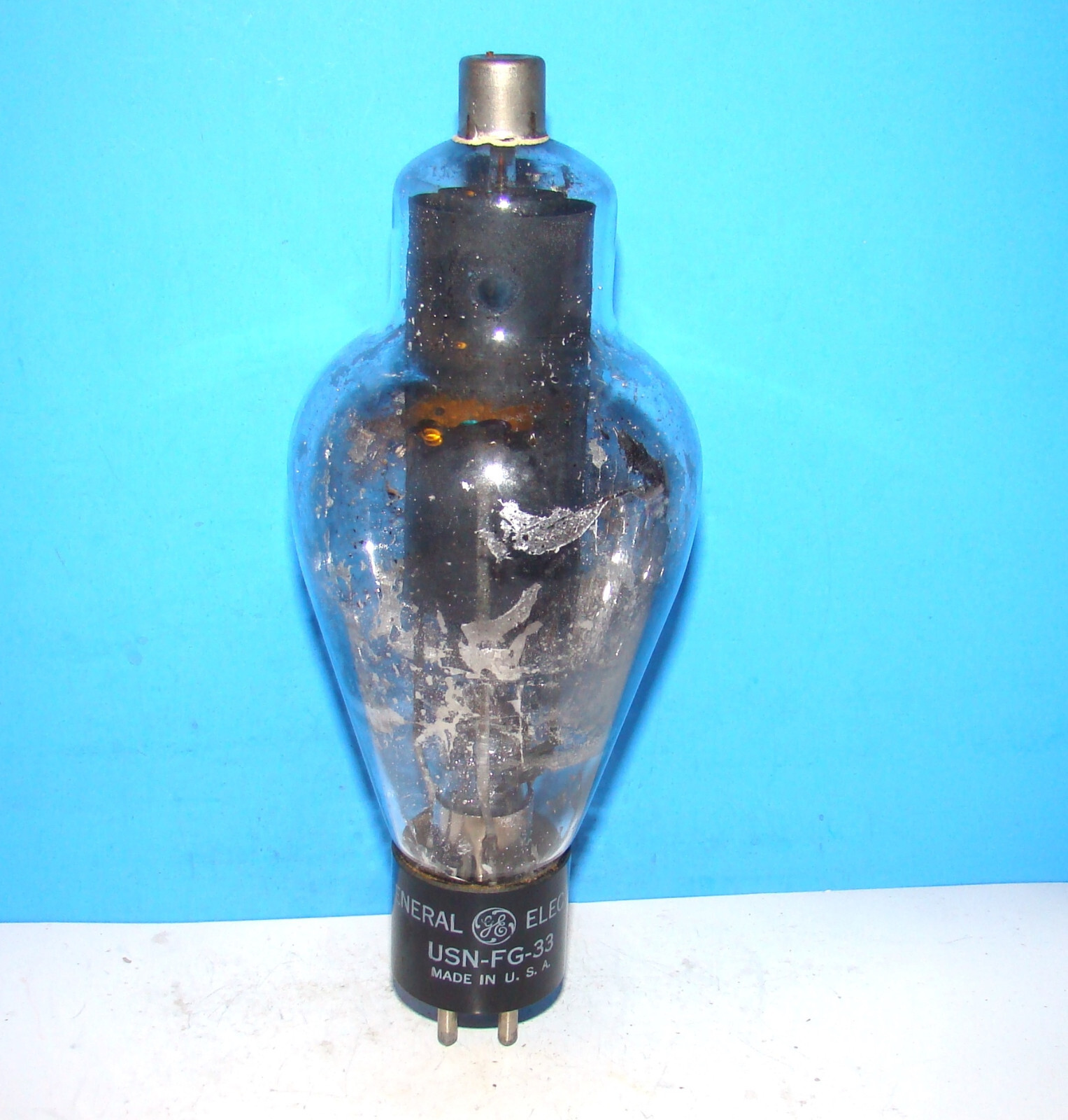Tube type USN-FG-33 radio vintage electron audio vacuum tube valve display 5720