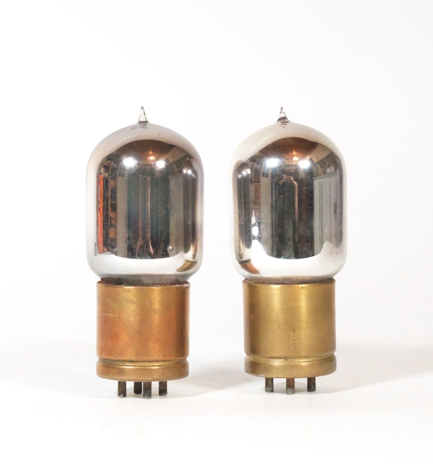 2 Fat Bottle Brass Base, Tipped Volutron UV-201A Radio Tubes w/Good Emissions