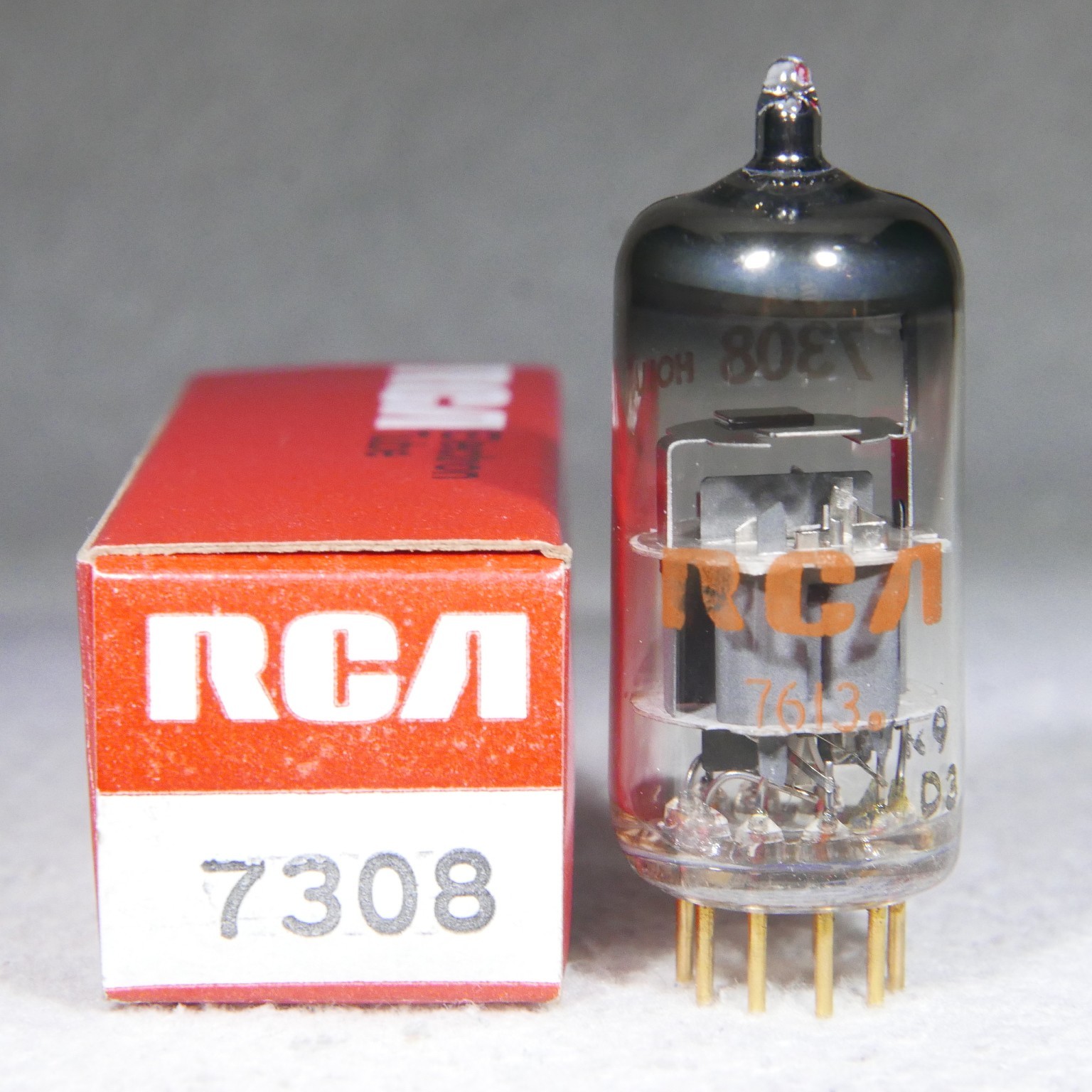 NOS/NIB Amperex (RCA Label) 7308/E188CC O-Getter Gold Pin Holland 1974