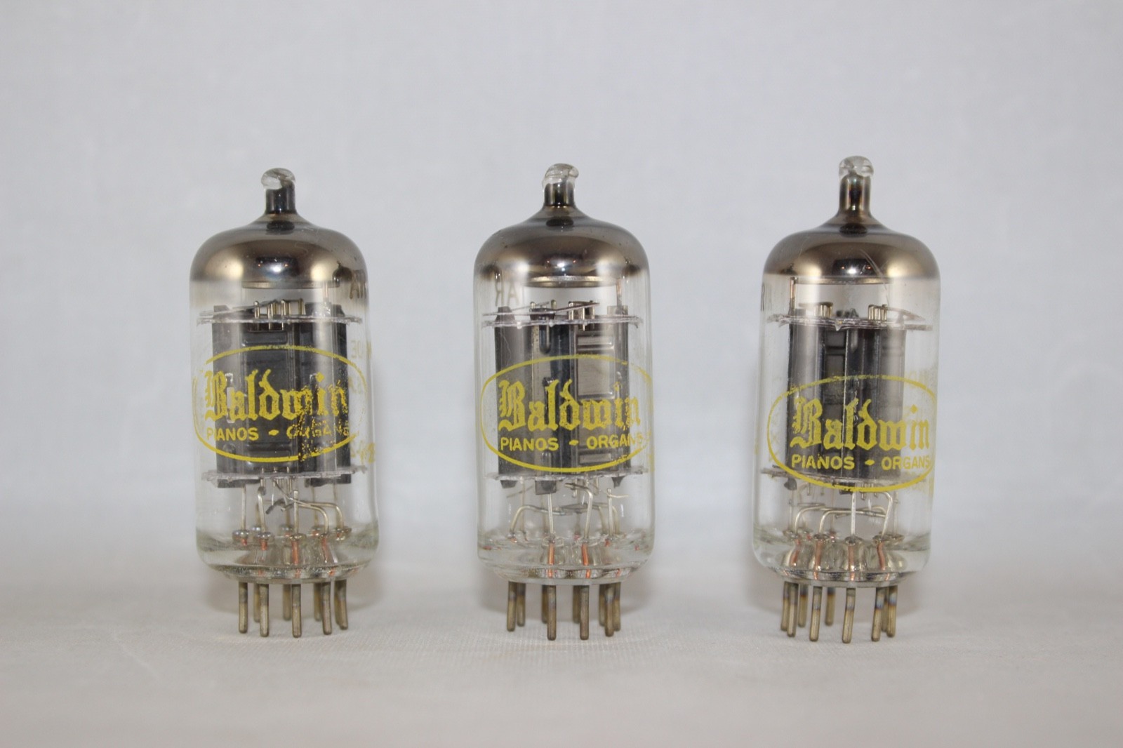 3 CLEAN Perfectly MATCHED Trio Raytheon BLACK 12AX7 ECC83 TEST 100%+ NEW NOS+