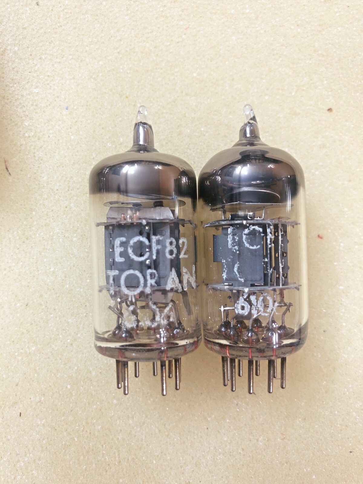 Lorenz ECF82 E80CF 6U8 6BL8 ECF80 Triple Mica NOS Tested Super Rare
