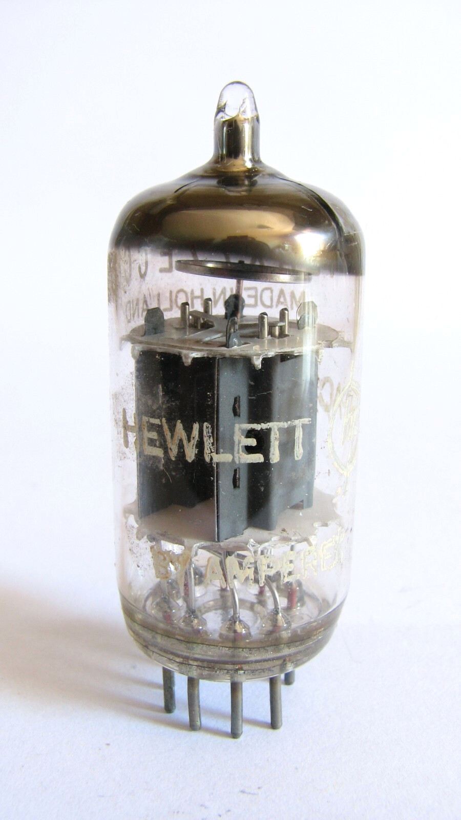 1967 Amperex/Hp 12AX7 ECC83 (12AX7A)Tube – Hickok TV7B tests @ 55/37, min: 32/32