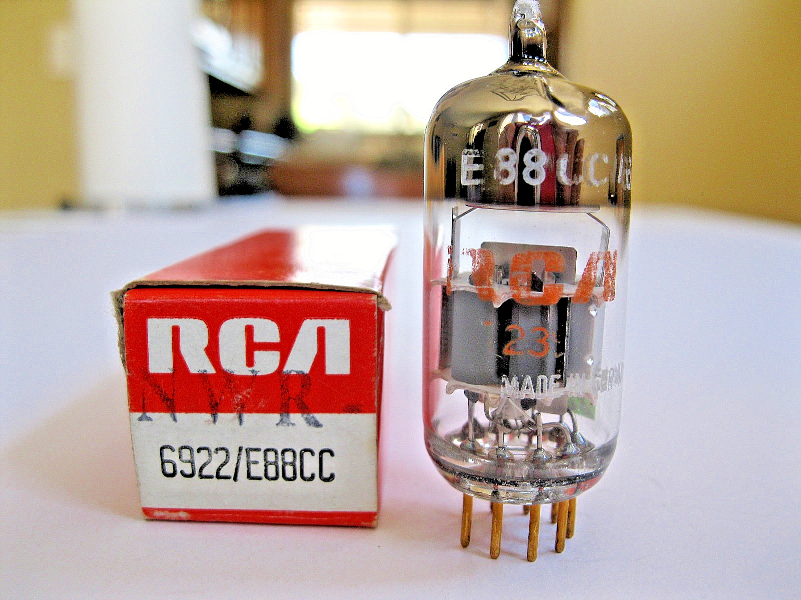 RCA 6922/E88CC AUDIO VACUUM TUBE GOLD PIN GRAY PLATE GERMANY TV-7 TESTED.