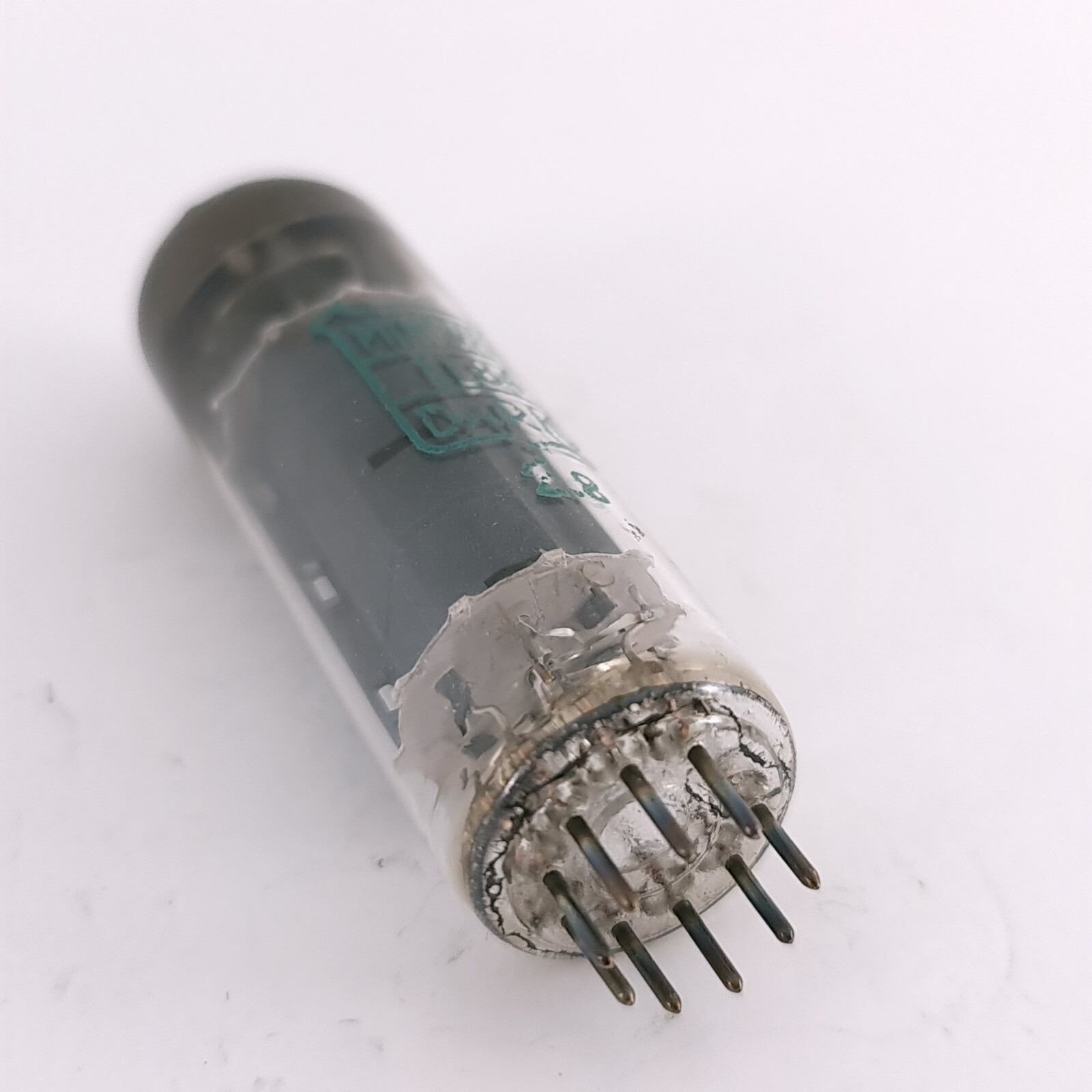 1 X EL84 MINIWATT-DARIO TUBE. 1950s RTC PROD. D-G. COPPER RODS. USED. 141.CH168