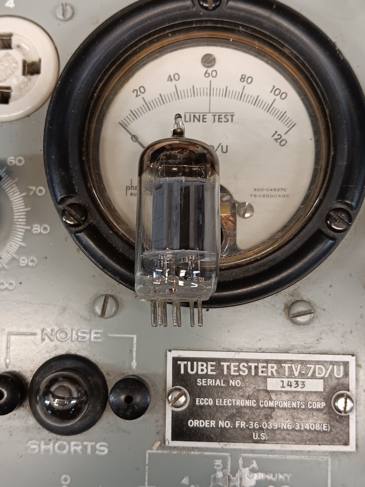 ONE GE 5751 (12AX7) GRAY PLATE TUBE TV-7DU TESTED #A-9