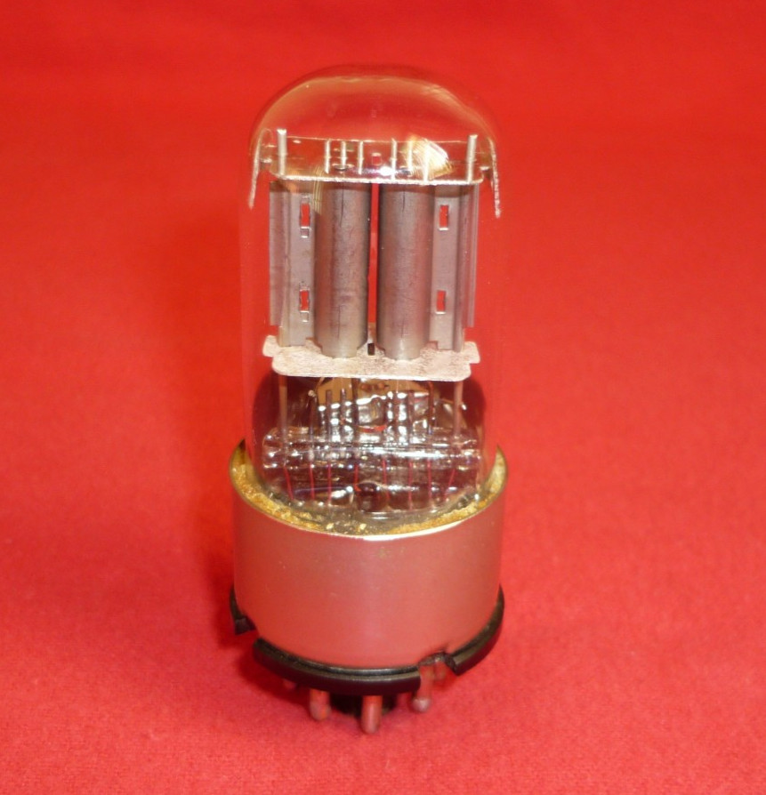 1pc. 6N9S / 6Н9С = 6N9P; 6SL7GT ~ 1579 Double triode NEW. Reflektor. III-1959