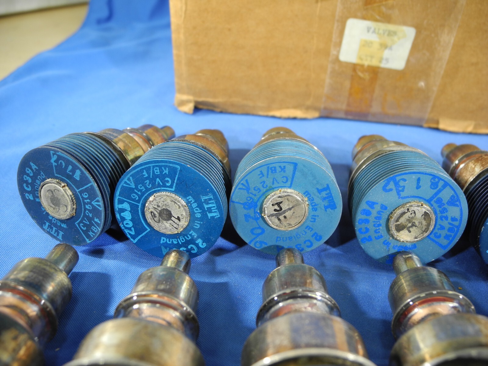 (14) LOT NOS ITT 2C39A / CV2516 Vacuum Tubes 100-Watt Transmitting Triodes