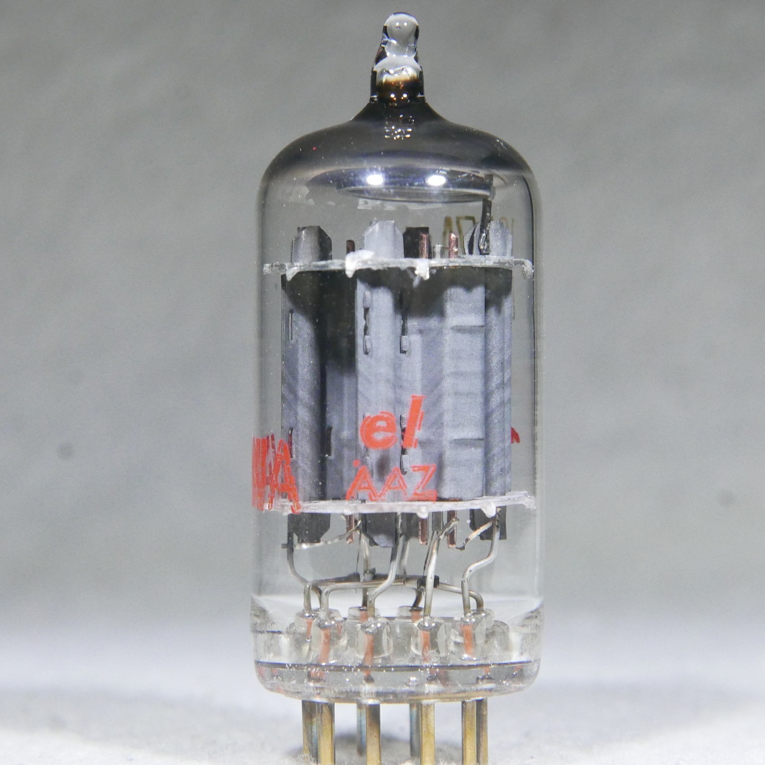Sylvania 12AX7A/ECC83 Long Gray Plate O-Getter Gold Pin USA