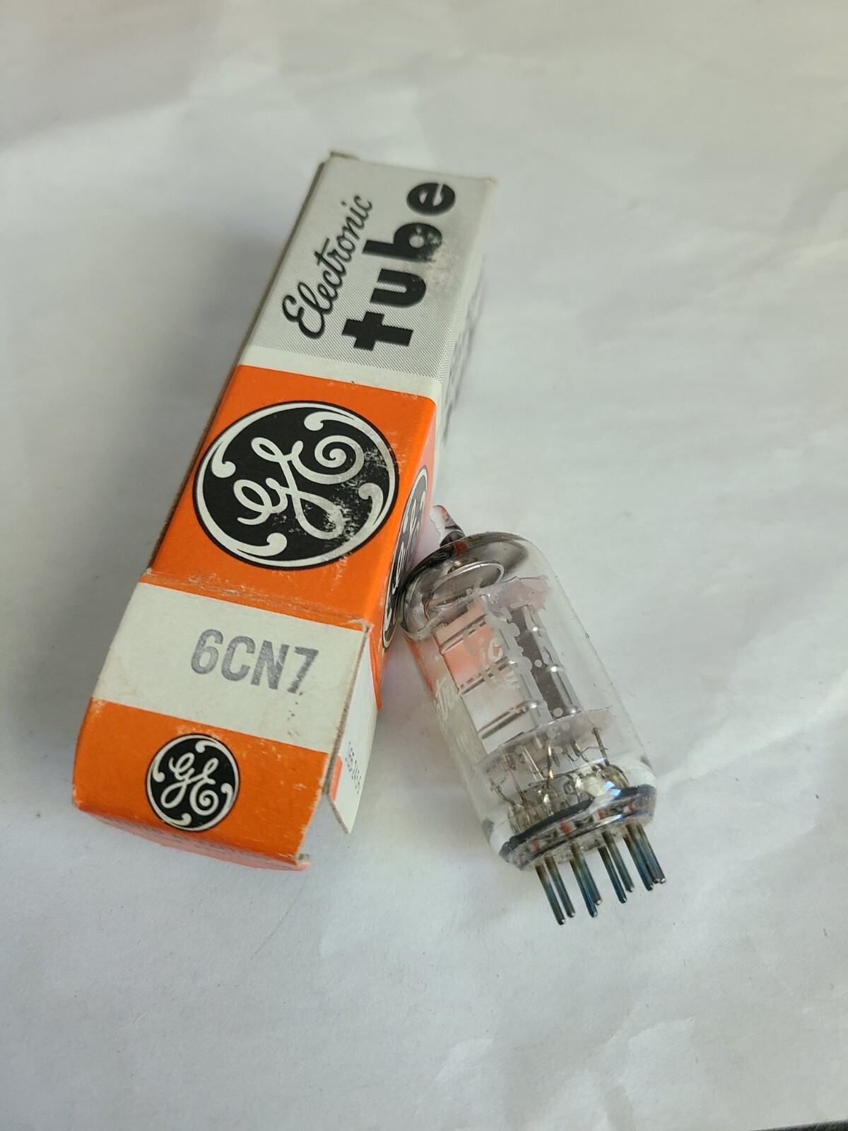Lot 10 GE Electronic Tubes w Boxes 6DE7, 6DT5, 6AS5, 6FH5 ETC