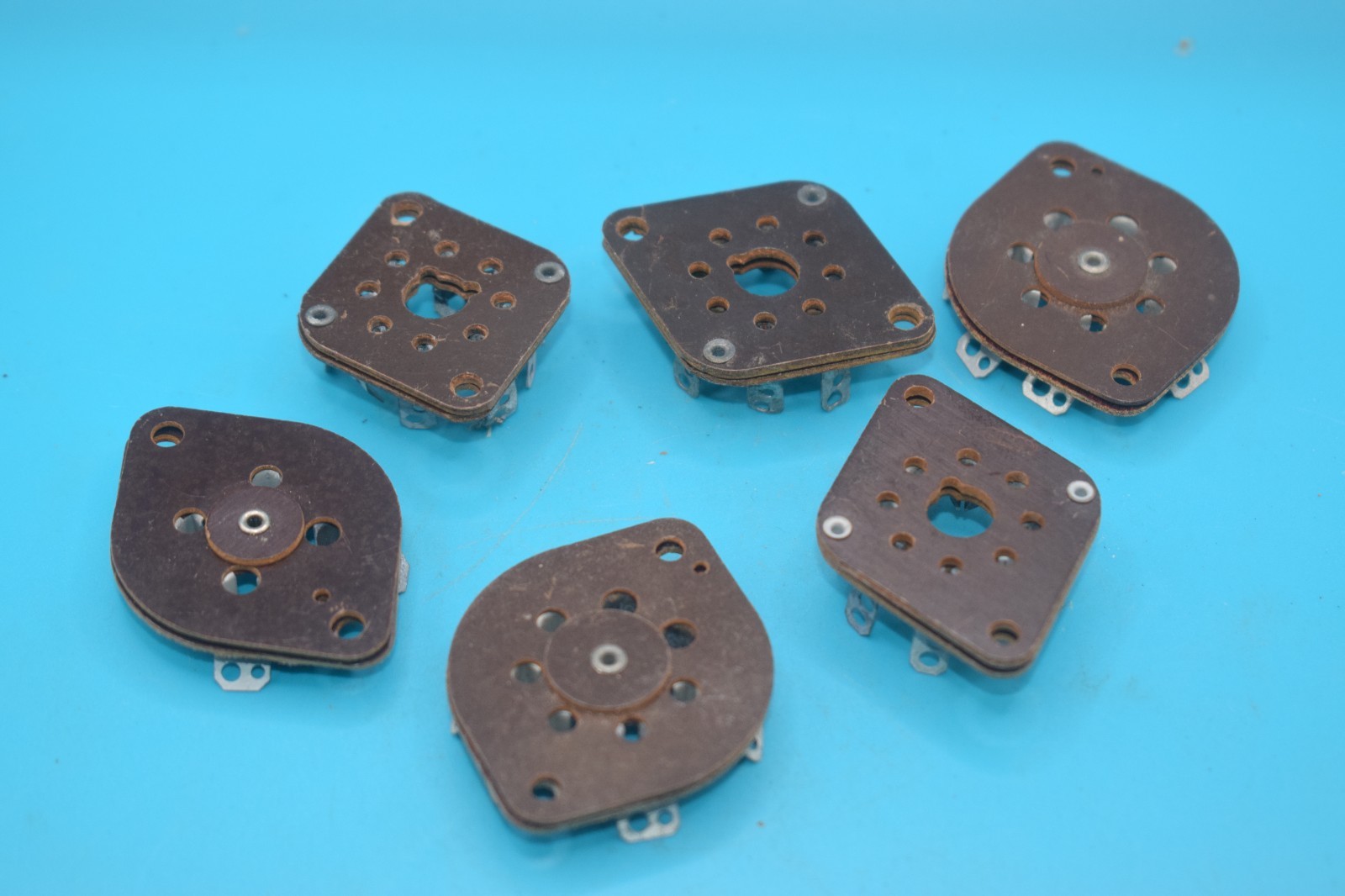 Phenolic Wafer Vacuum Tube Socket Assortment (qty 6) – New Old Stock