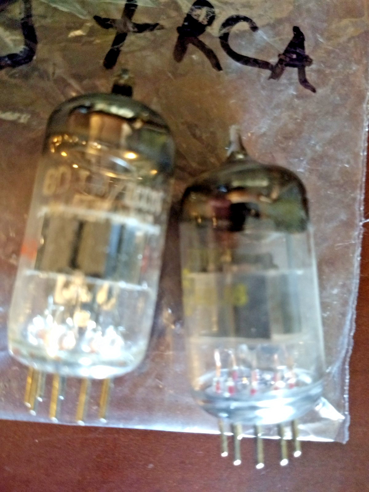 2 Strong RCA GE & UNITED Gray Plate A-Frame Dimpled Disc Getter 6DJ8 ECC88 Tubes