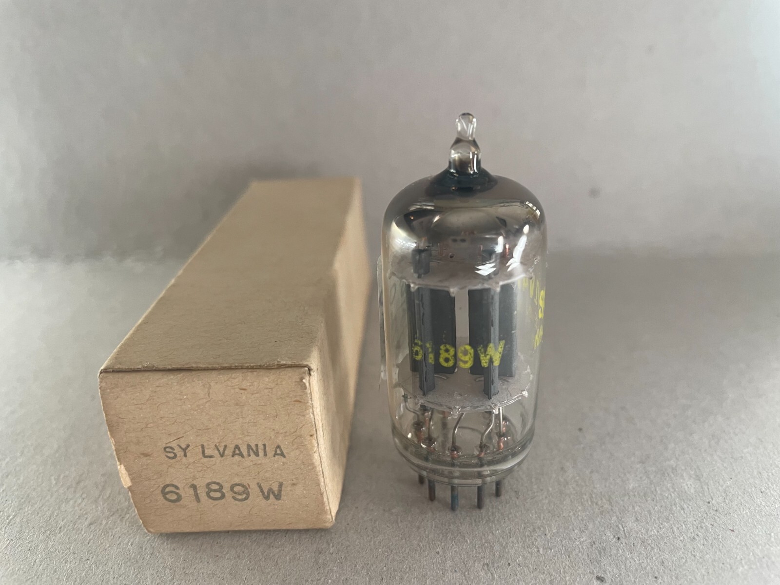 Vintage Sylvania 6189 W Vacuum Tube ~~~ Unused Bogey with Box