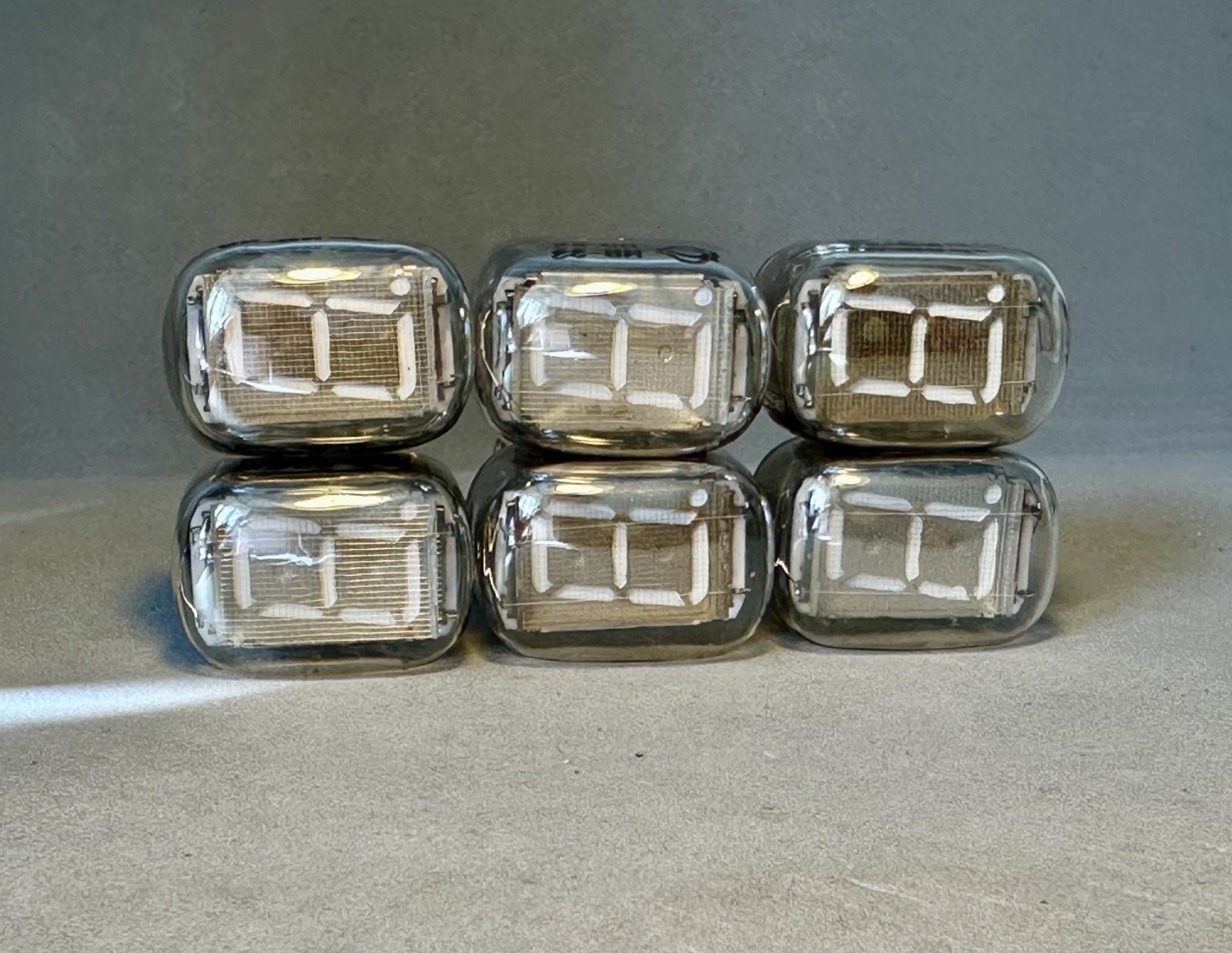 6 PCS IV-22 (ИВ-22) NEW VACUUM TUBE REFLECTOR VFD