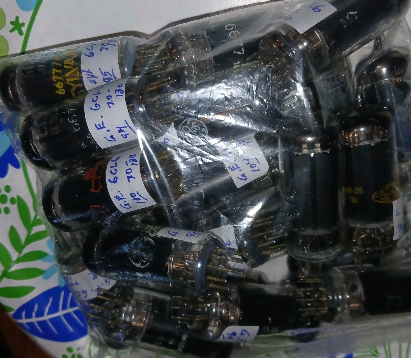 LOT OF 24 6CL6A PENTODE AMPLIFIER TUBES VARIOUS BRANDS ALL TEST GOOD