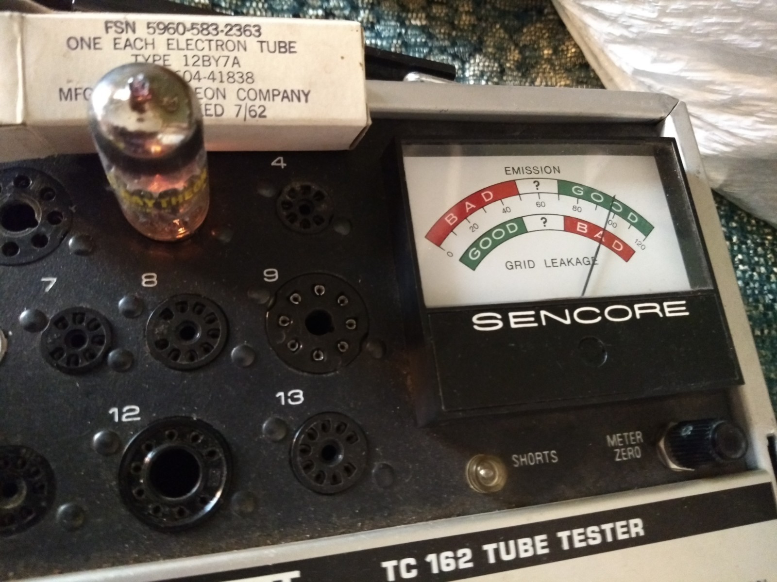 1 -Raytheon 12BY7A Electron Vacuum Audio Tube FSN 5960-583-2363 Made in USA 7/62