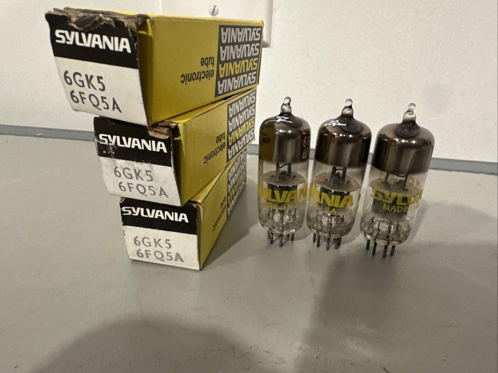 New Quad Qty 3 SYLVANIA 6GK5 6FQ5A Grey Plates 0 Getter NOS USA Vacuum Tubes