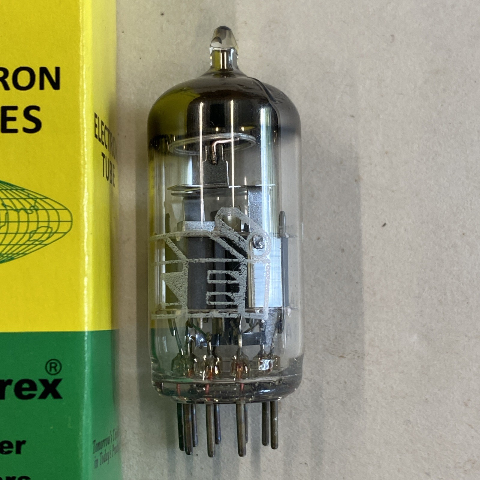 Phillips CEI Branded 6DJ8/ECC88 Heerlen B0A3 Maxi Pre 2 Tested = NOS, M0674