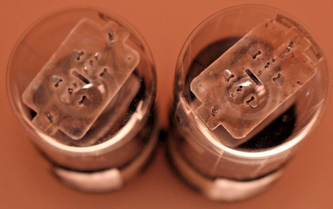 2x 6N9S ( 6Н9С ) = 6SL7 = 1579 MELZ Metal Base Matched Pair Tested Rare Triodes