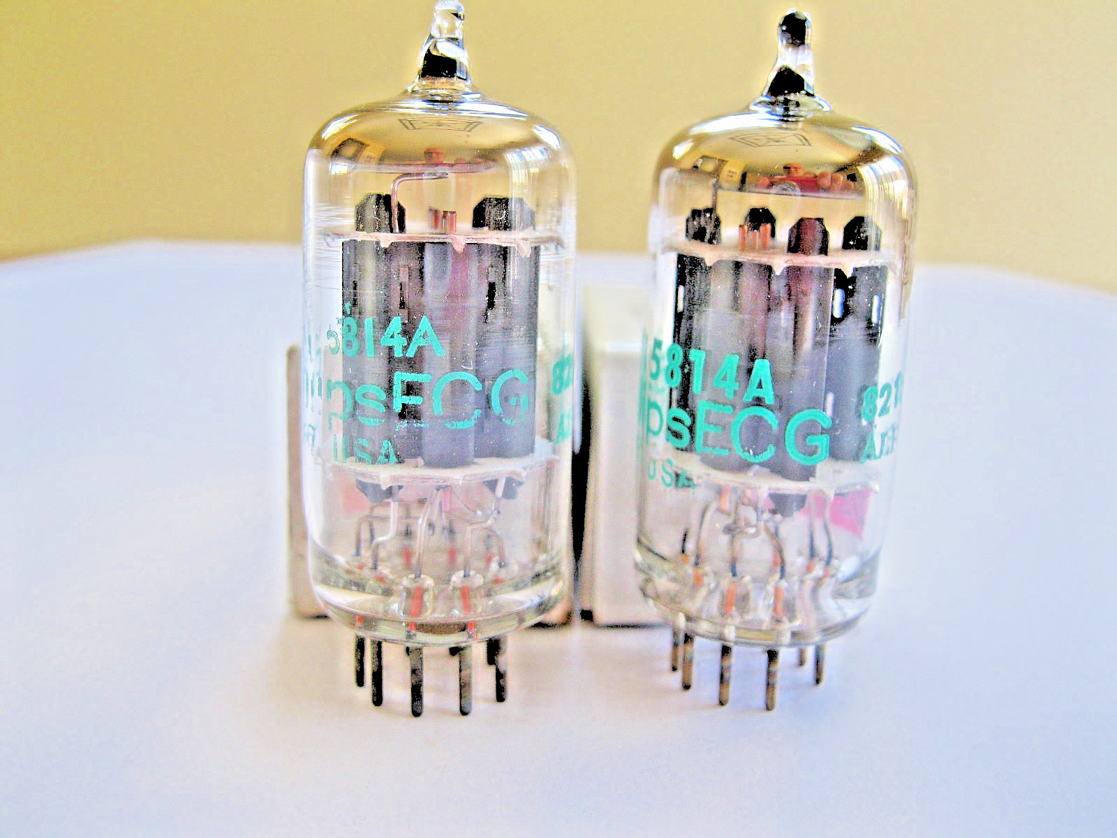 2 PHILIPS ECG JAN-5814A/12AU7A VACUUM TUBES GRAY PLATE O GETTER 1982 TV-7 TESTED