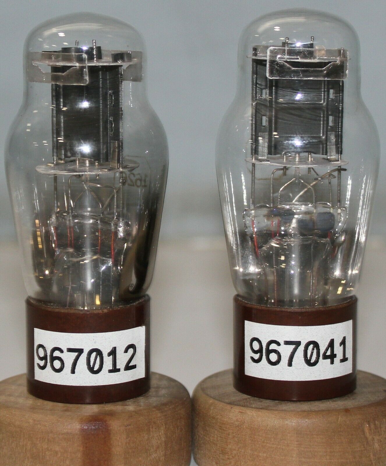 VT137 1626 Hytron Western Electric Black Plate Tin Cup Getter Amplitrex tested