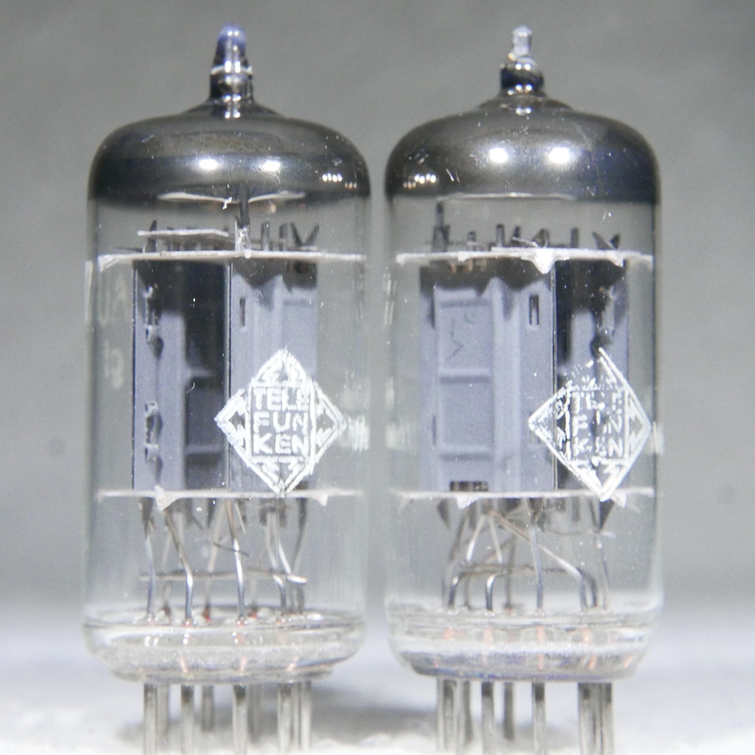 Matched Pair Telefunken ECC82/12AU7 Long Ribbed Plate Diamond Bottom Strong 1956
