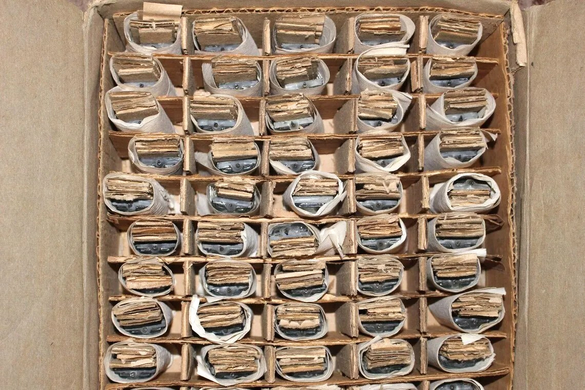 10x New IVL2-7/5 Vintage VFD Clock Indicators / NOS / Tested / 10pcs in one lot