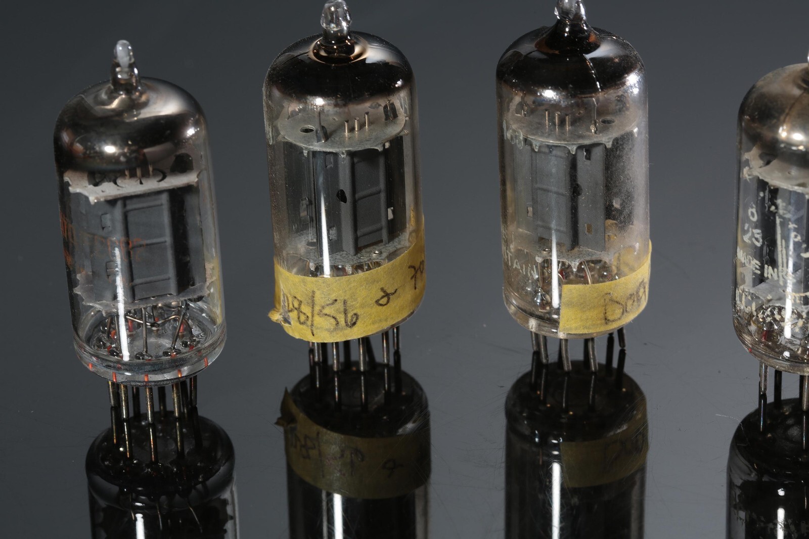 Lot of 6 Vintage 12AU7/ECC82 Vacuum Tubes Telefunken Mullard