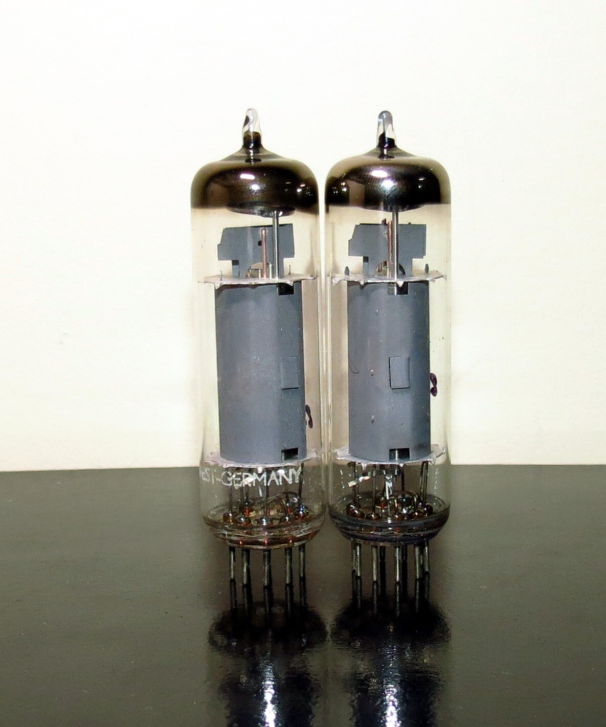 RARE Matched Pair Telefunken 7189/EL84/6BQ5 tubes – Diamond – Test NOS