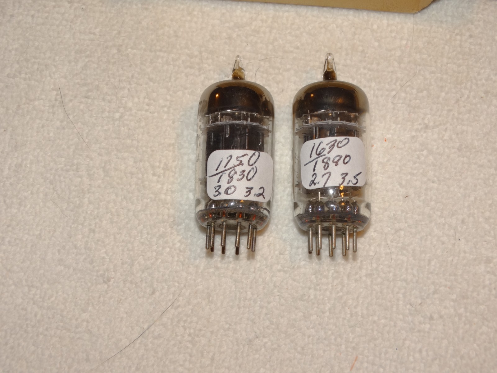 2 x JG-6072 (12AY7)G.E. Tubes*Black Plates*3-Mica*Super Strong Matched Pair*#R10