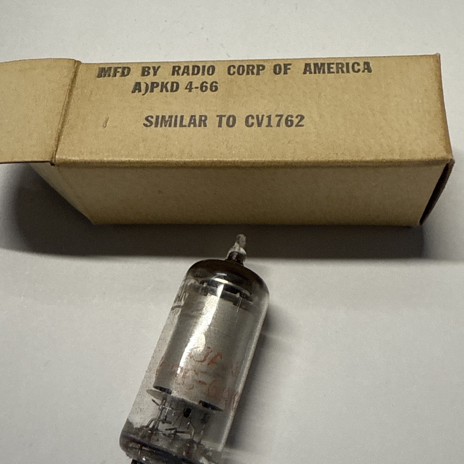 JAN CRC 6AK6 Vacuum tube by RCA