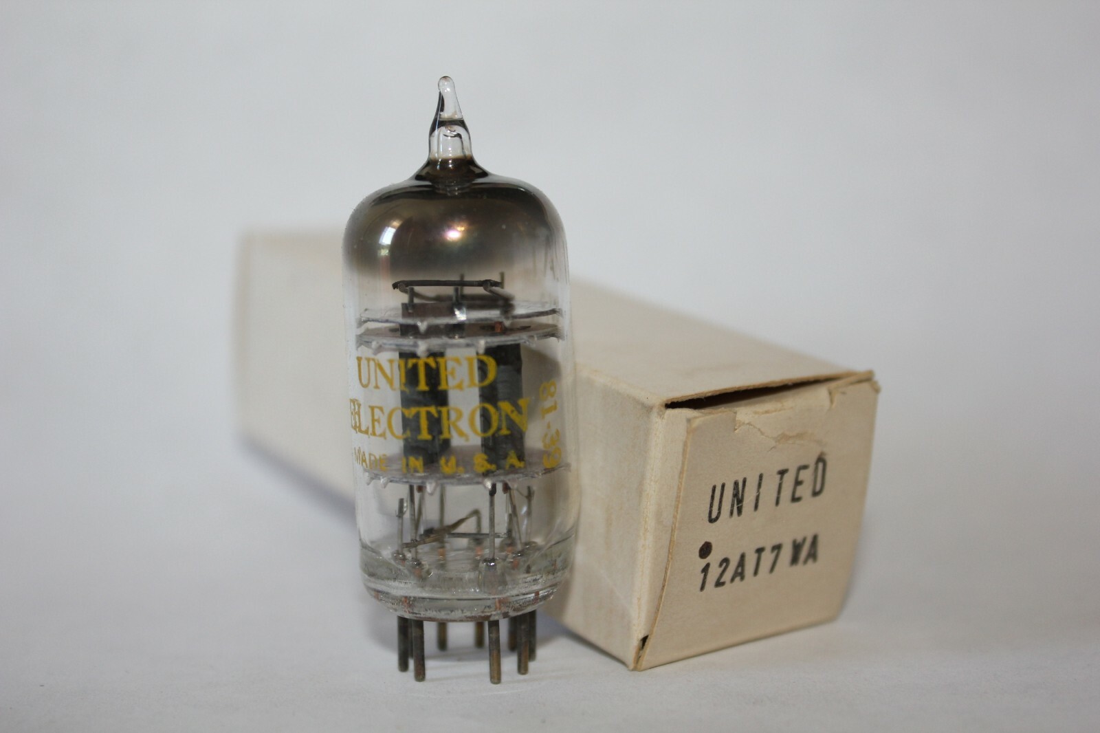 1 x United Electron 12AT7WA preamp tube, Tested Good !