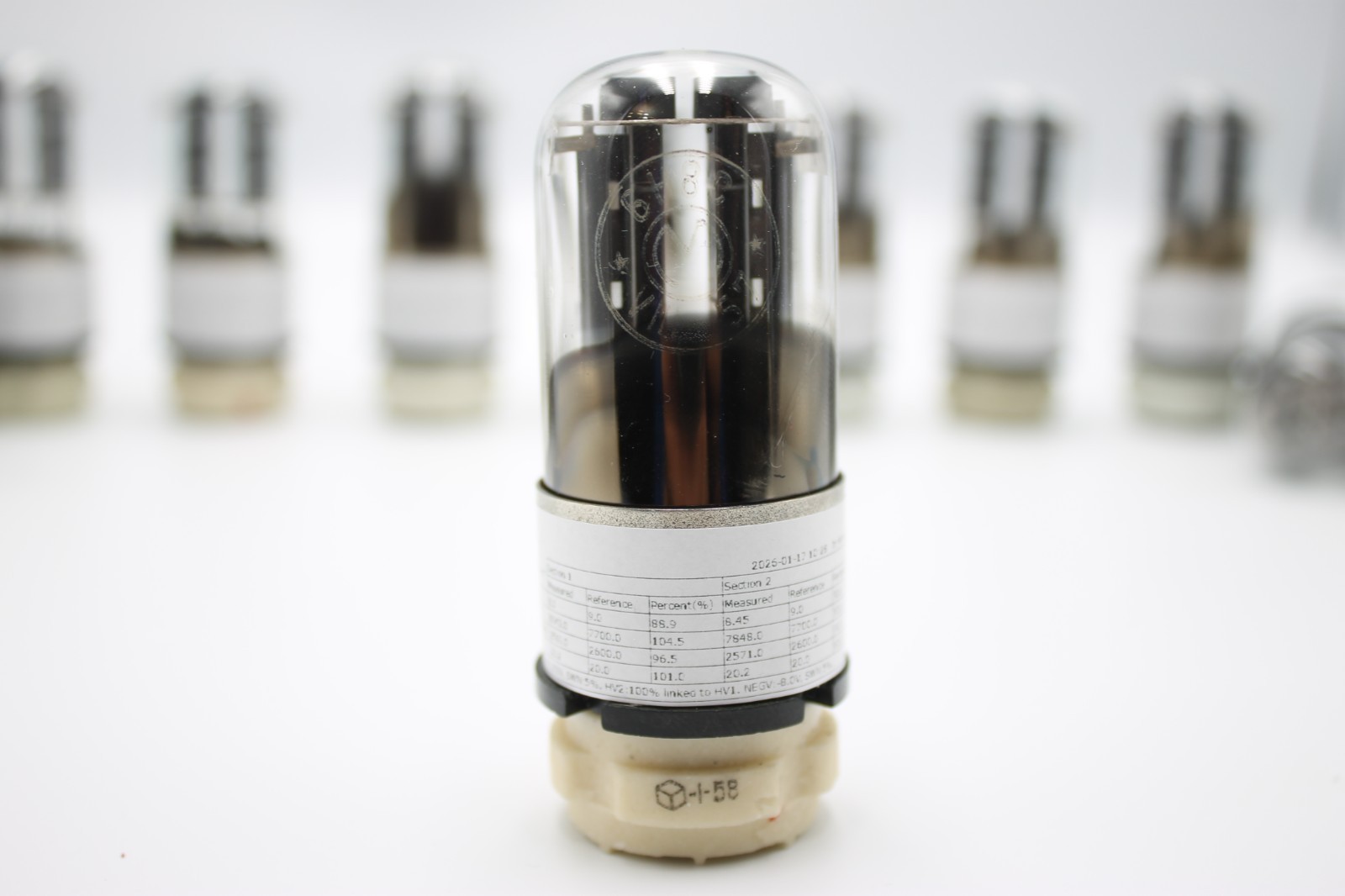 1 PCS 6N8S / 6N8S / 6SN7 / 1578 / ECC32. MELZ. Metal Base. Etracer Tested.