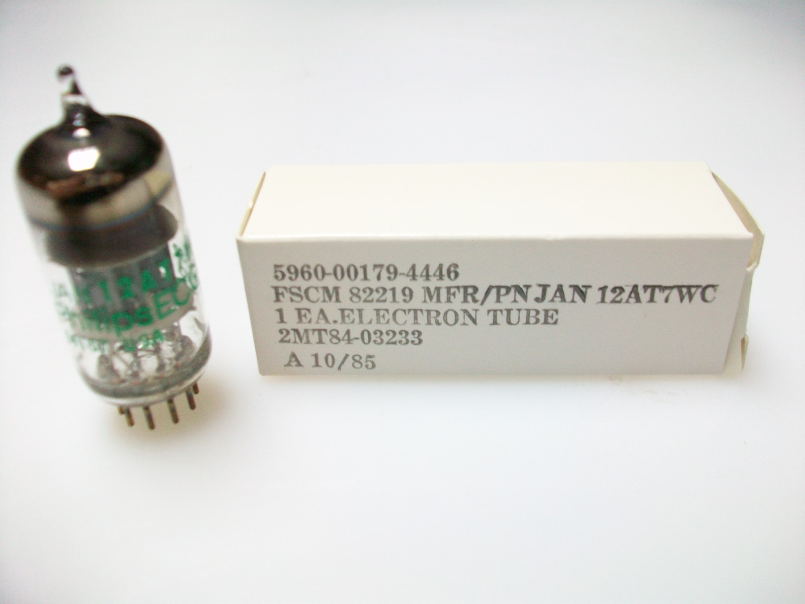 PHILIPS JAN 12AT7WC BLACK PLATE O GETTER TUBES