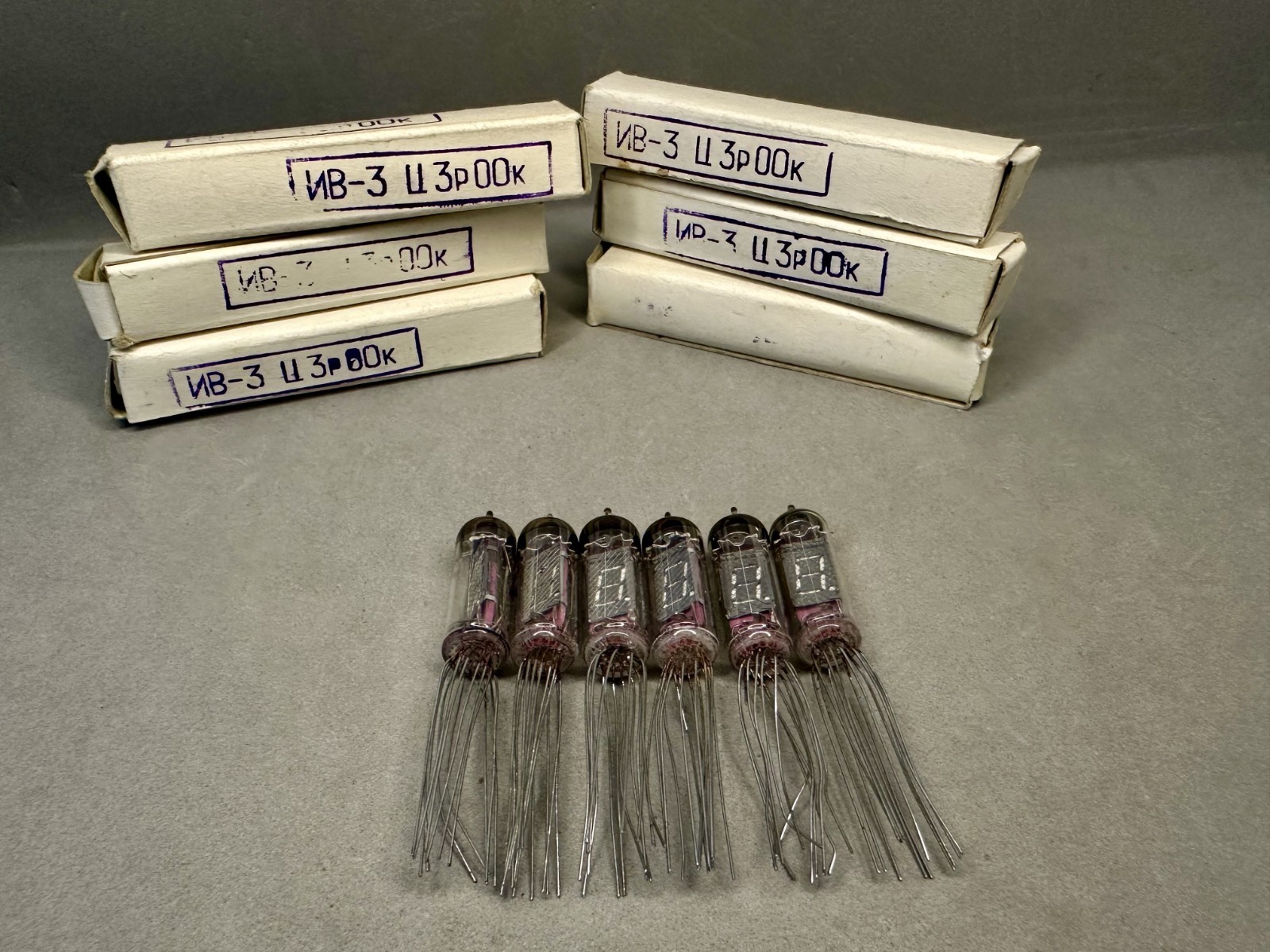 6 PCS IV-3 NEW NOS VACUUM TUBE VFD INDICATOR NIXIE SAME DATE 82’s
