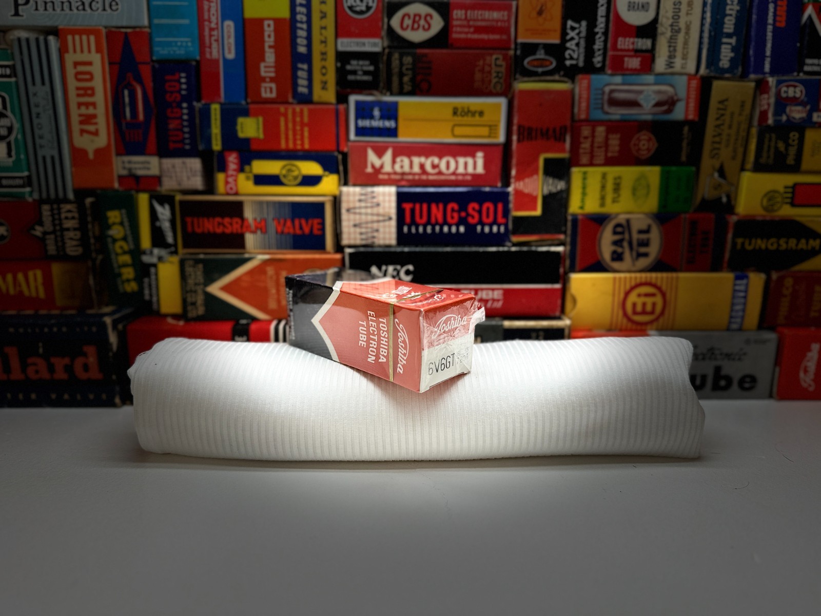 1x VintageNOS (RareSealedBox) 6V6GT Toshiba PowerTube /LayeredTone WarmClassic
