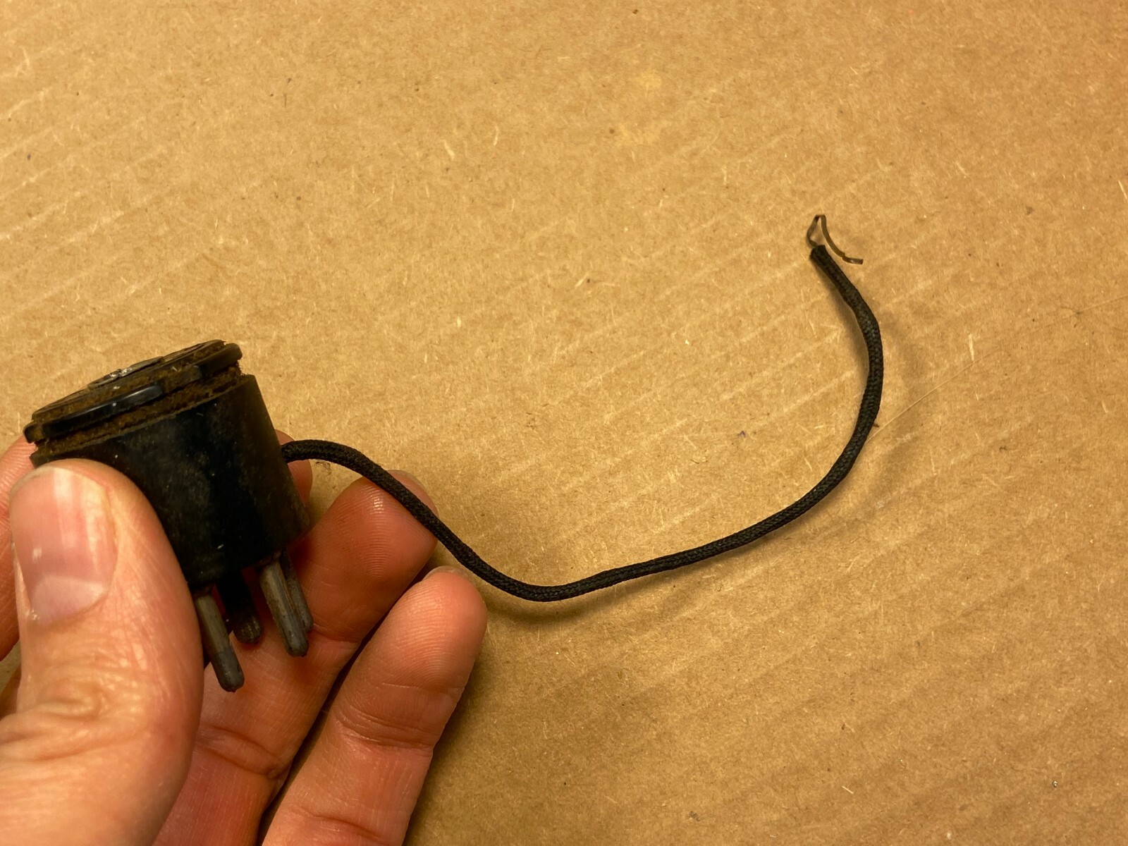 Vintage Loctal Socket to 6-pin Plug + wire Vacuum Tube Adapter
