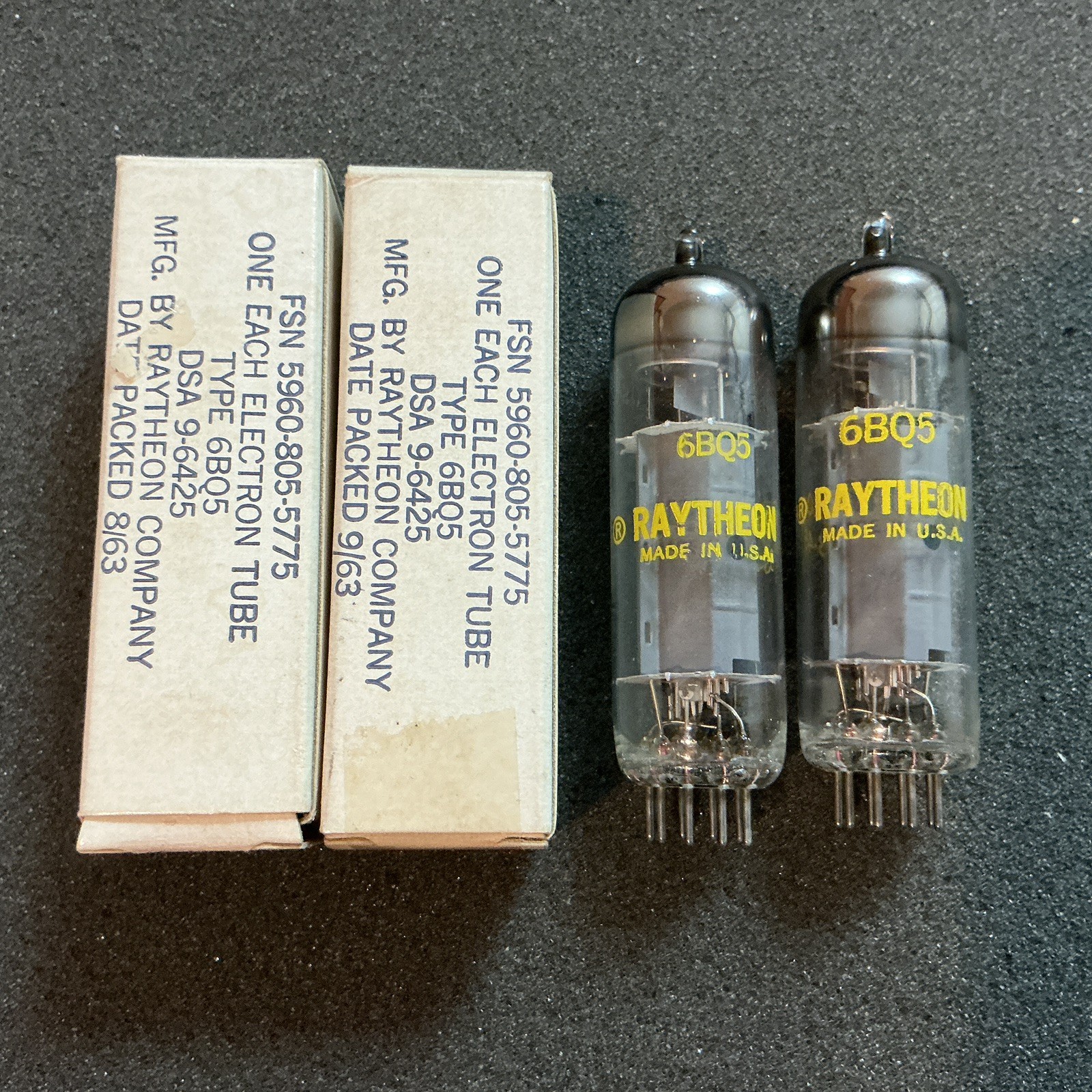 Rare NOS Raytheon Mullard EL84 6BQ5 Tubes MATCHED Pair N709 E84L CV2975 L@@K!